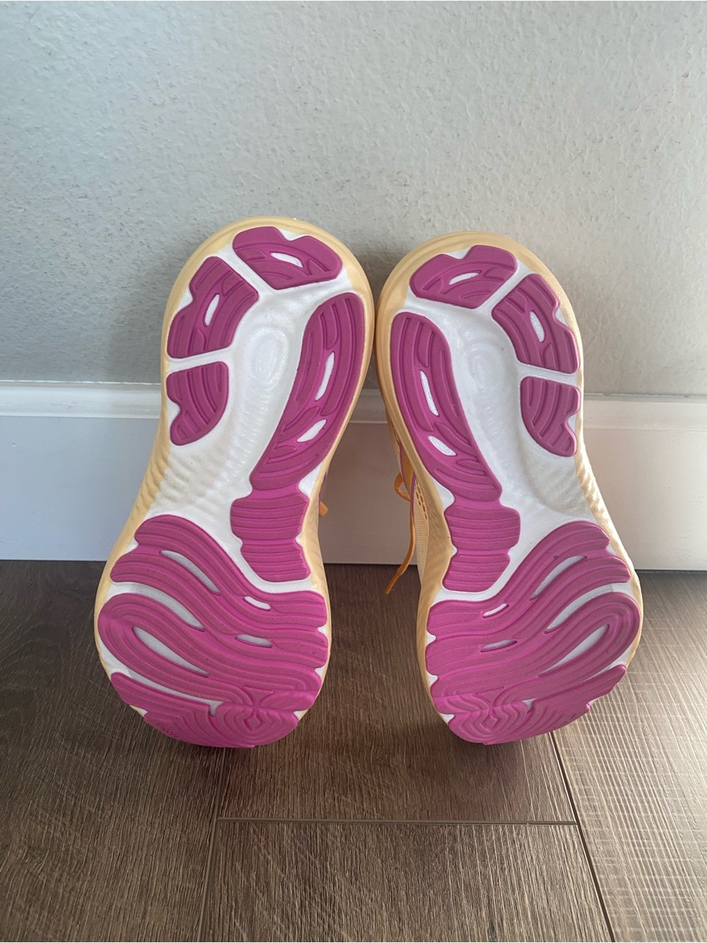 Brooks Glycerin 22 Women’s 7.5 Sherbert/Apricot/Pink - Picture 6 of 6